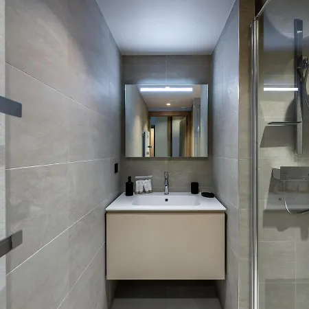 Appartement à Avec Espace Bien-être, Piscine, Sauna Et Salle De Sport - Fr-1-569-35 Megève