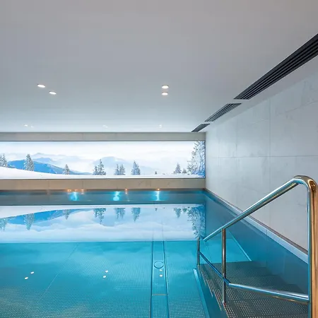 à Avec Espace Bien-être, Piscine, Sauna Et Salle De Sport - Fr-1-569-35 Megève